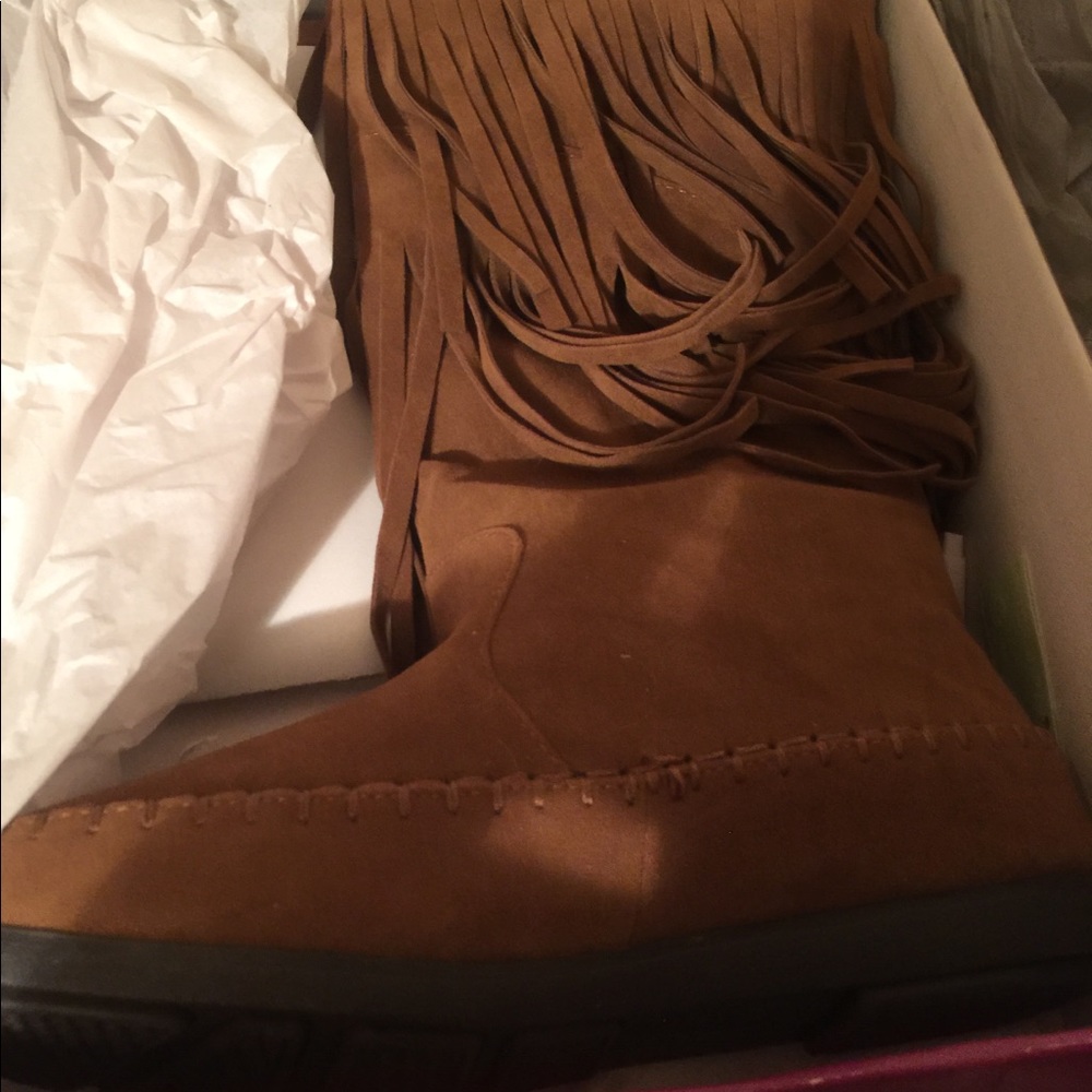 Fringe boots new
